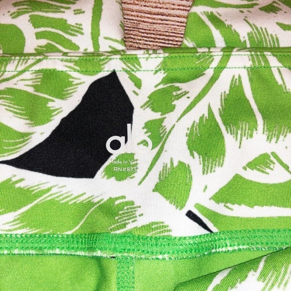 ALO green and white palm leaf leggings  Size S - Picture 5 of 9